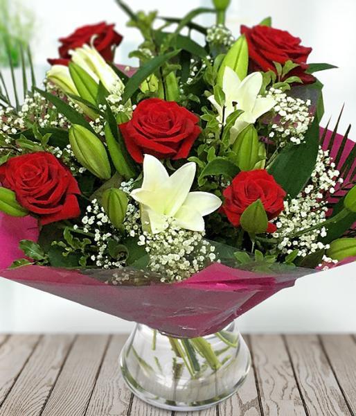 Classic Rose Lily Bouquet